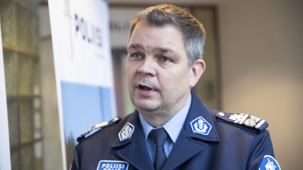 Sisä-Suomen poliisilaitoksen uudeksi päälliköksi on valittu Mikko Masalin |  Yle Uutiset