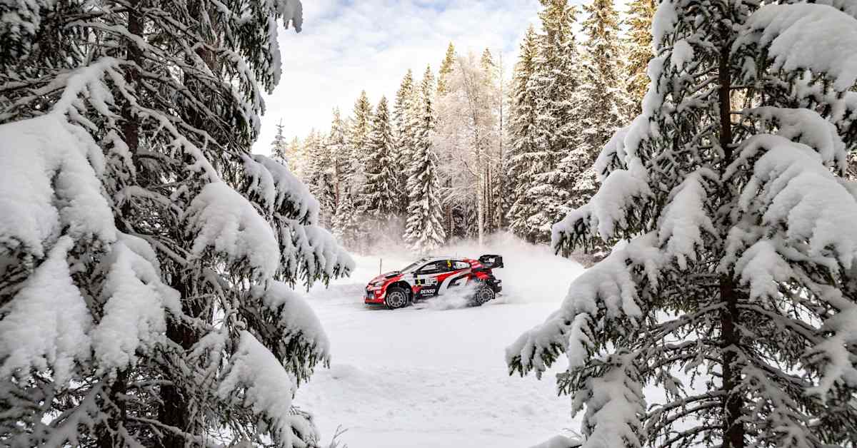 Lappi och Pajari i topp fyra i Sveriges VM-rally – Takamoto Katsuta leder med knapp marginal