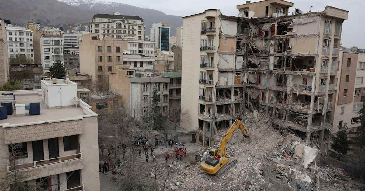 Oil Price Forecast: Naval Power Plays – The Overlooked Maritime Dynamics Reshaping Middle East Geopolitics