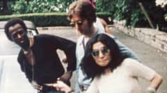 Miles Davis, John Lennon ja Yoko Ono kuvattuna lokakuussa 1971.