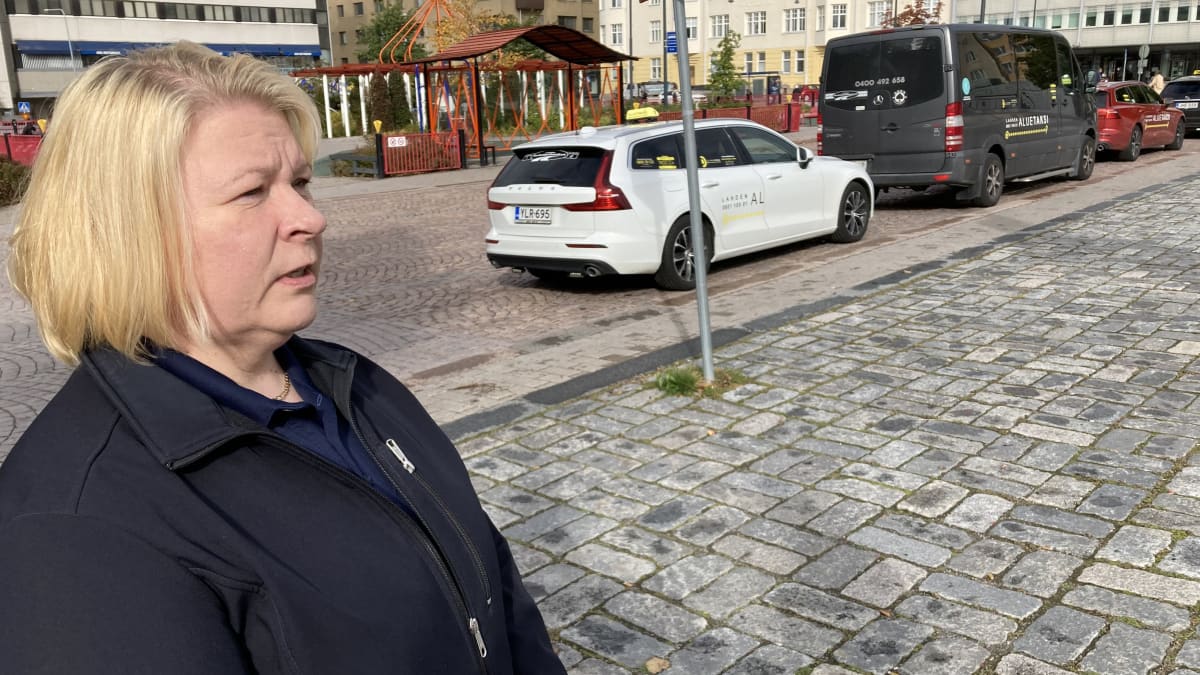 Taksikuskit kautta maan viettivät hiljaisen hetken Asikkalan ...