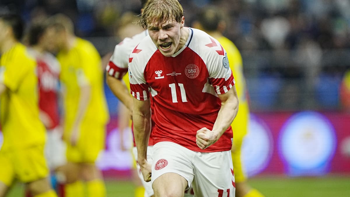 Rasmus Höjlund tuuletti maalia.