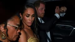 Britannian prinssi Harry, hänen vaimonsa Meghan ja tämän äiti Doria Ragland.