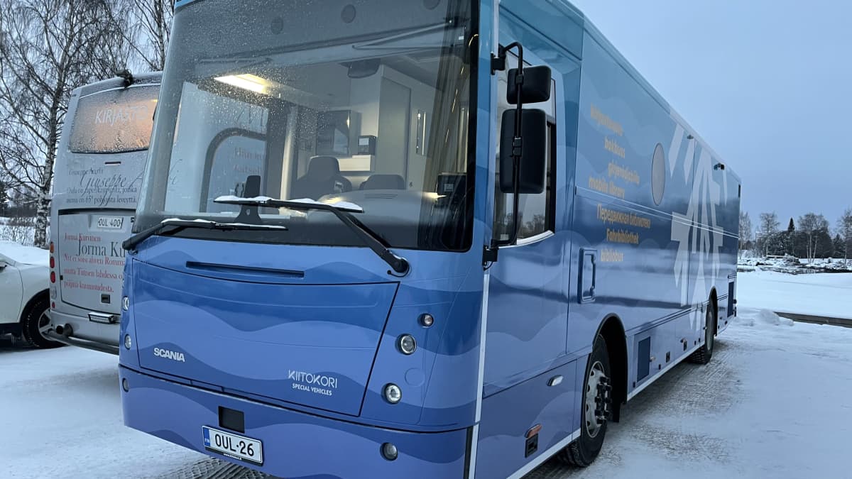 Oulun uusi kirjastoauto