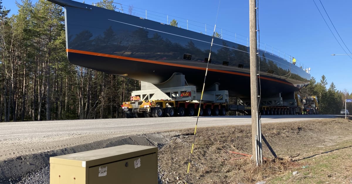 Baltic Yachtsin suuren purjeveneen kuljetus hidasti
