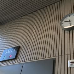 kuva käräjäsalin ulkopuolelta