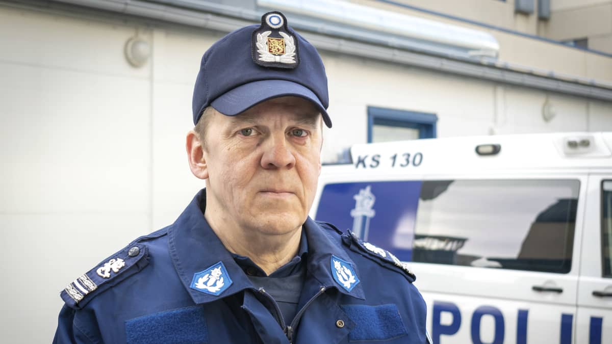Komisario Jari Lindholm, Sisä-Suomen poliisilaitos.