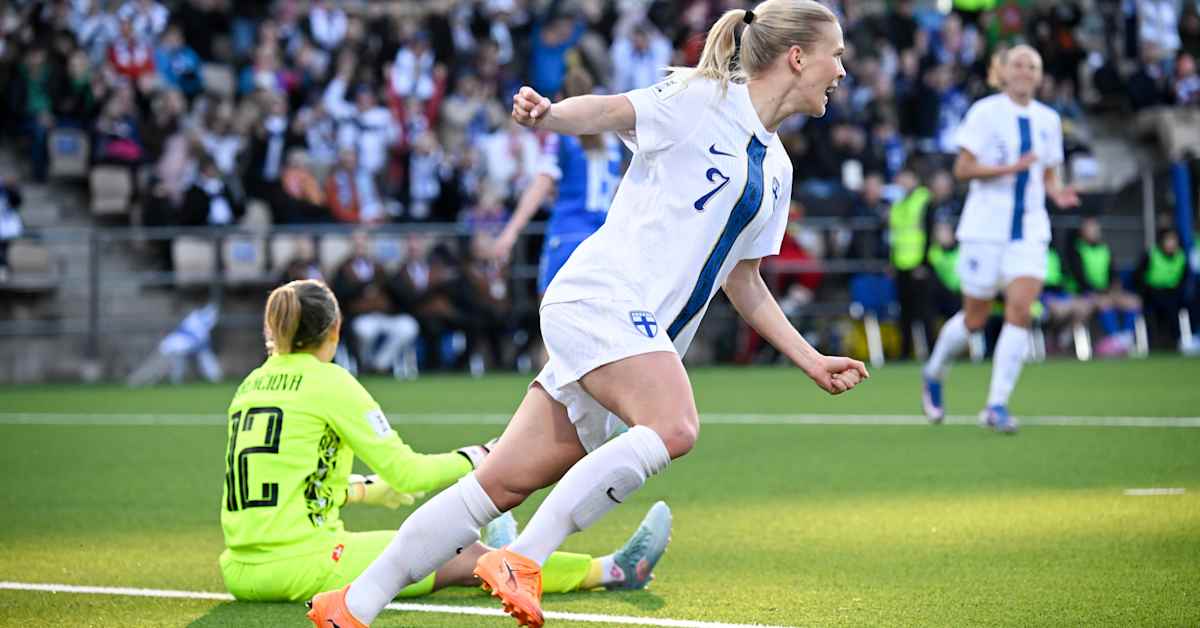 Helmarit pelasi pirteämmin kuin yli vuoteen – Suomi osoitti asiantuntijankin epäilyksen vääräksi hyökkäysvalinnallaan