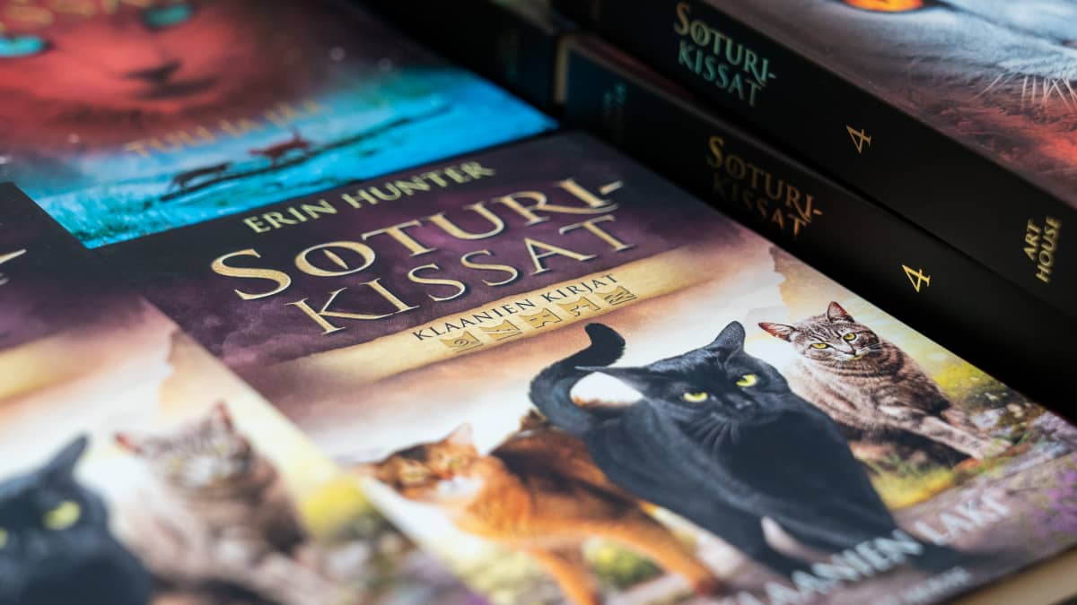 Soturikissat-kirjasarjan kirjoja.