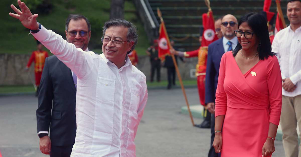 Kolumbian presidentti vieraili ensimmäisenä ulkomaisena johtajana Venezuelassa Maduron syrjäyttämisen jälkeen