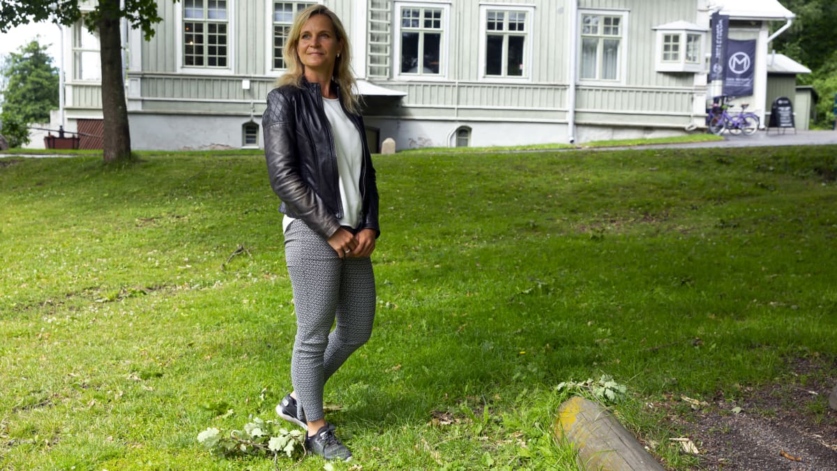 Gynekologi Elina Holopainen.