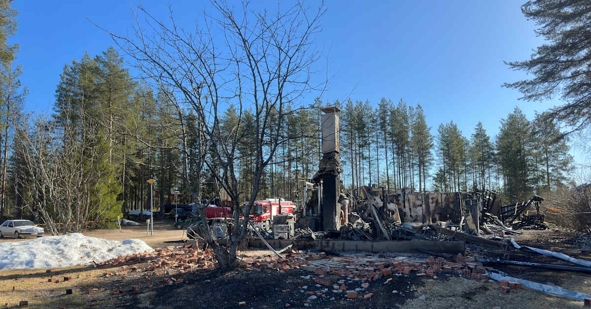 Kuuden asunnon rivitalo tuhoutui täysin – Puolangan pormestari: Kolme vuotta on tuurilla selvitty, mutta nyt tuuri loppui