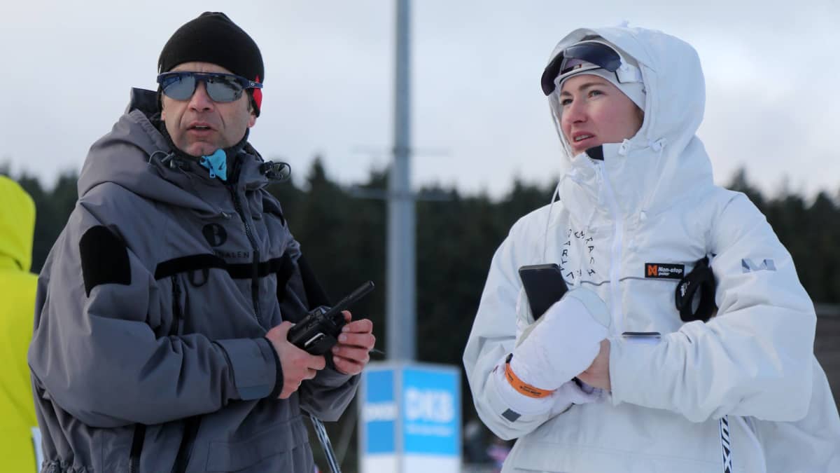Ole Einar Björndalen ja Daria Domracheva tammikuussa 2020 Oberhofin maailmancupissa.