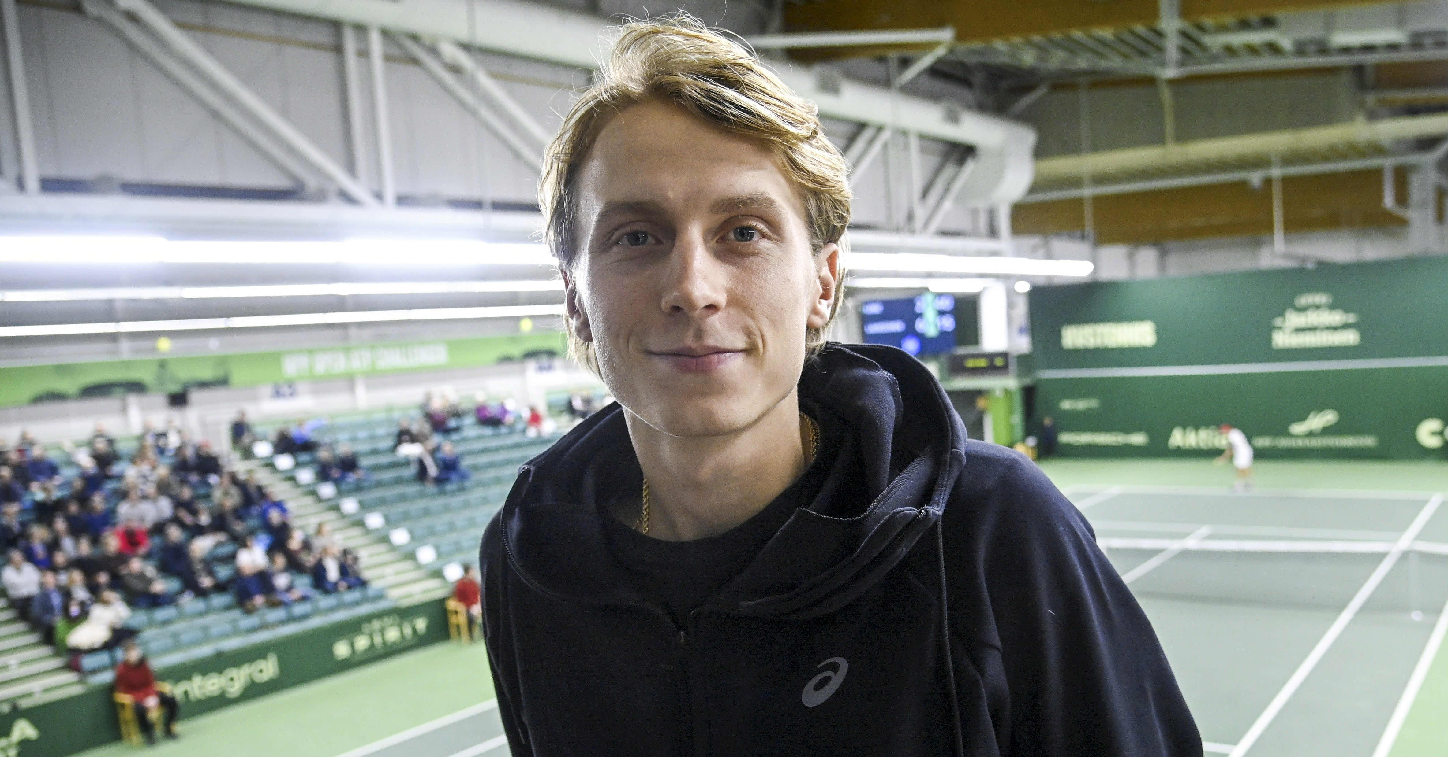 Emil Ruusuvuoren komea tenniskausi päättyi tylysti – ”Paljon tuli matkakilometrejä, osasyy loukkaantumiselle”