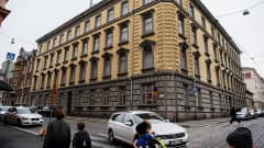 Kuvassa on suojelupoliisin päämaja on Helsingin Punavuoressa osoitteessa Ratakatu 12 syyskuussa 2020.
