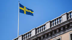 Kuvassa Ruotsin lippu liehuu Helsingssä heinäkuussa 2020.
