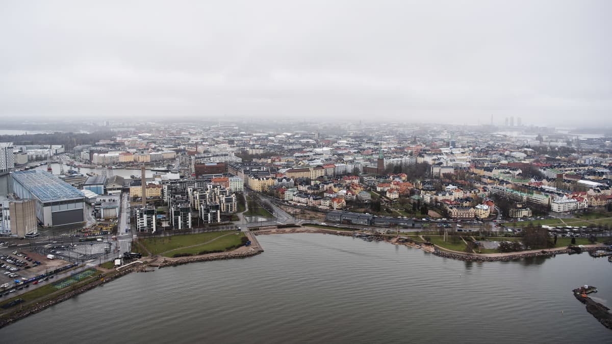 Ilmakuvassa on Helsingin Eira toukokuussa 2021.