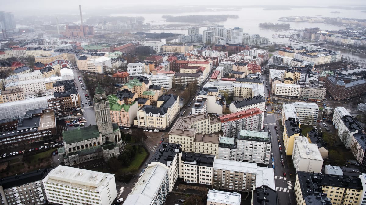Ilmakuvassa on Helsingin Kallio toukokuussa 2021.