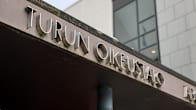 Turun oikeustalon julkisivu.
