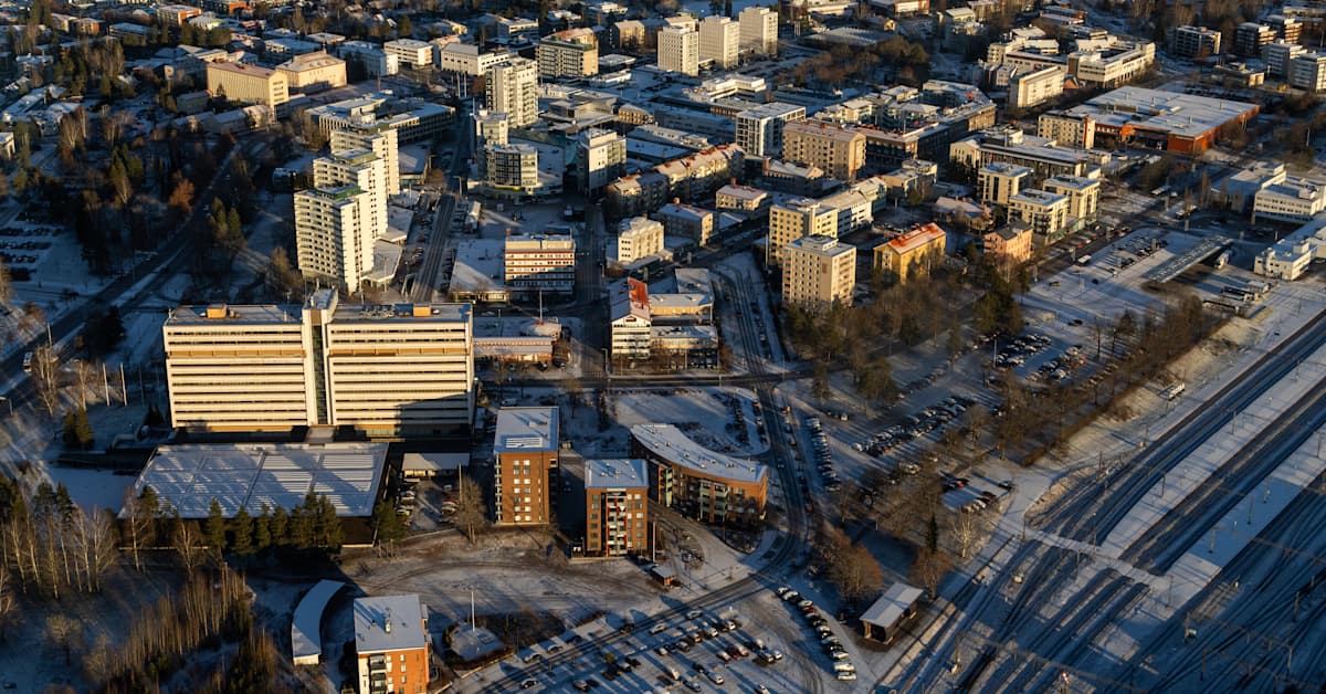 Kolmetoista kaupunkia vaatii hallitukselta välittömiä tekoja palvelujen turvaamiseksi – kaupunkien mukaan rahat eivät riitä