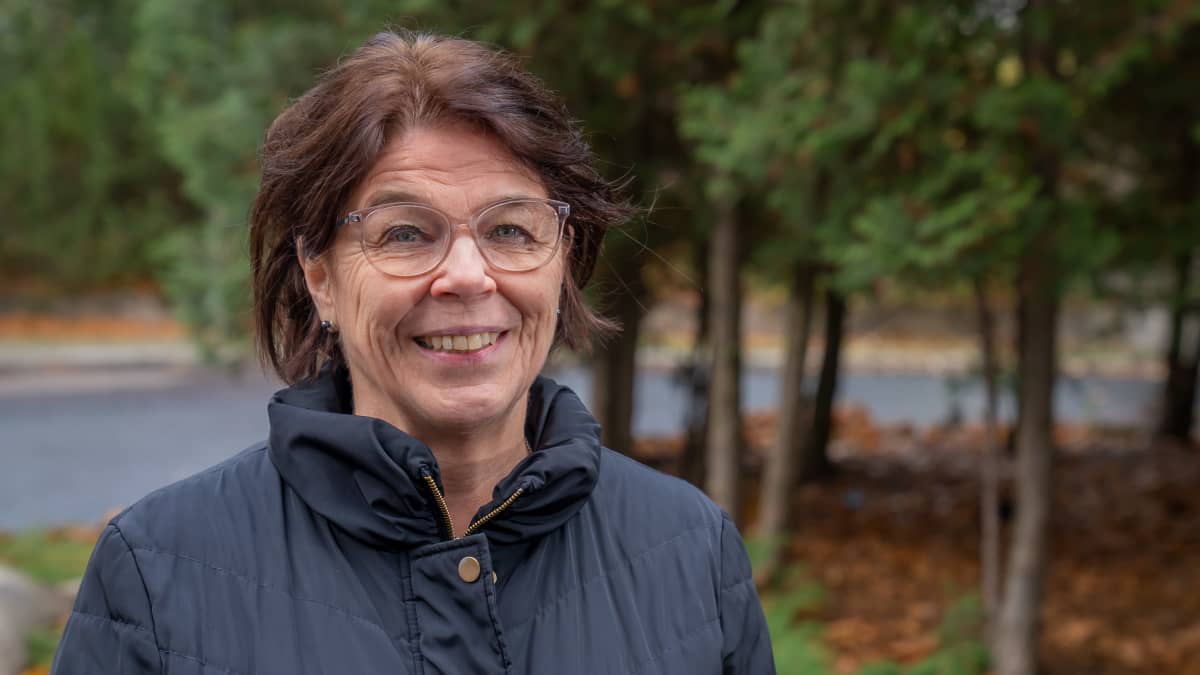 Henkilökuvassa, puheenjohtaja Silja Paavola, Super