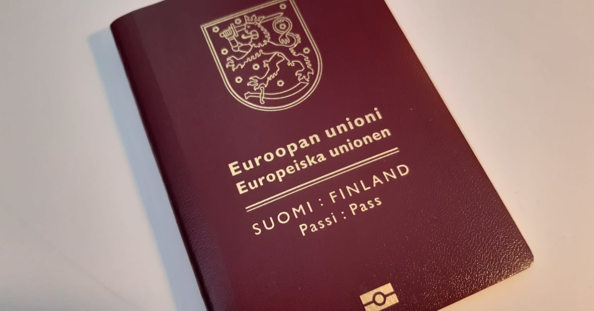 Koronakeväänä Suomen passista tuli suosittu Ruotsissa – moni  suomalaistaustainen on hakenut kaksoiskansalaisuutta