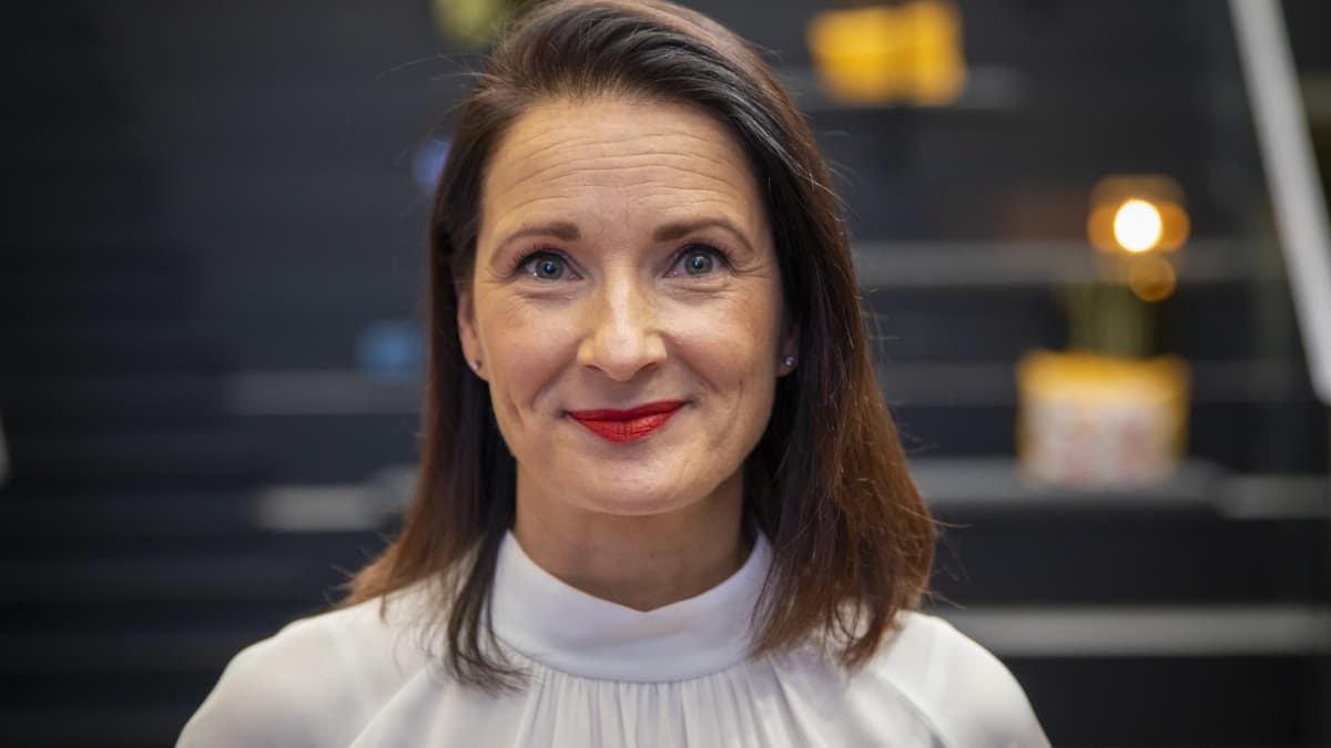 Pääomasijoittajien toimitusjohtaja Pia Santavuori Helsingin konttorissa.