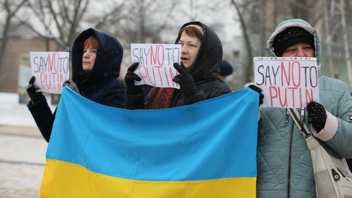 Ukrainassa vastustettiin sunnuntaina mielenosoituksella Venäjän päätöstä lähettää joukkoja Kazakstaniin.