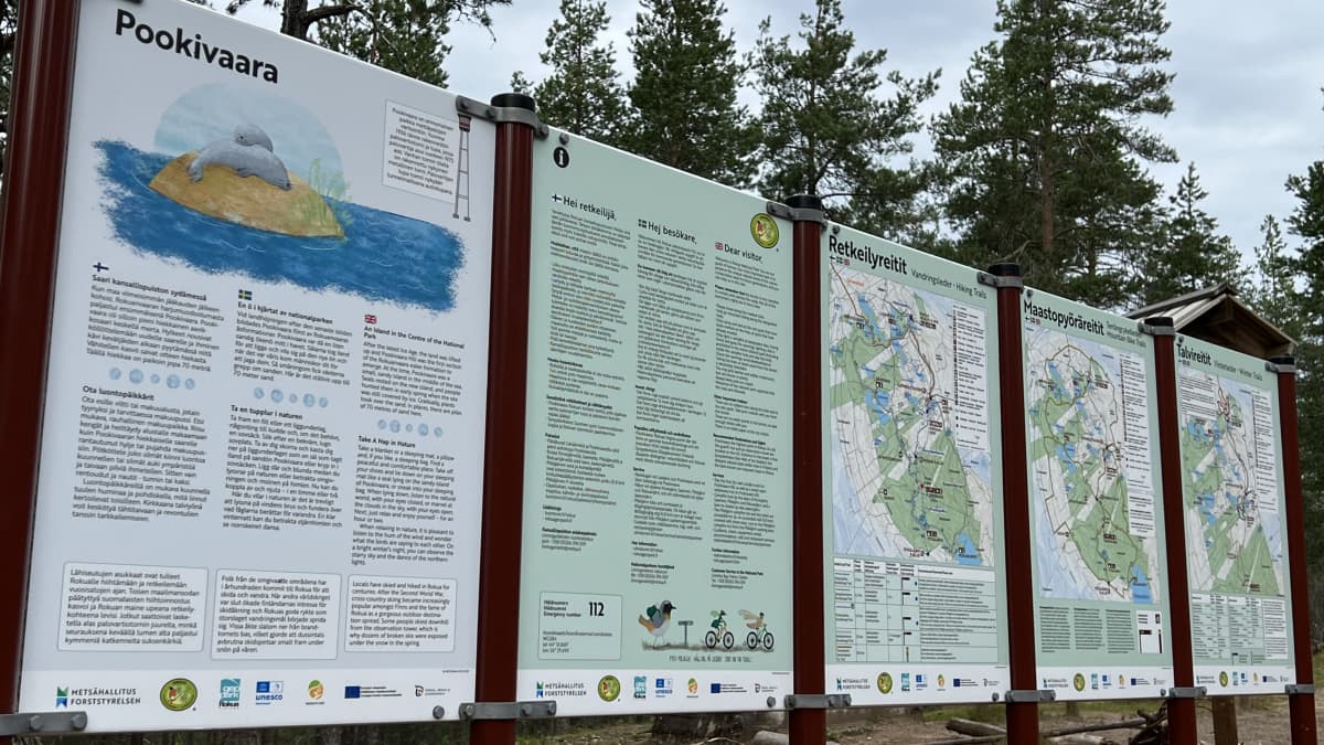 Karttoja erilaisista pyöräilyreiteistä ja infotaulu. 