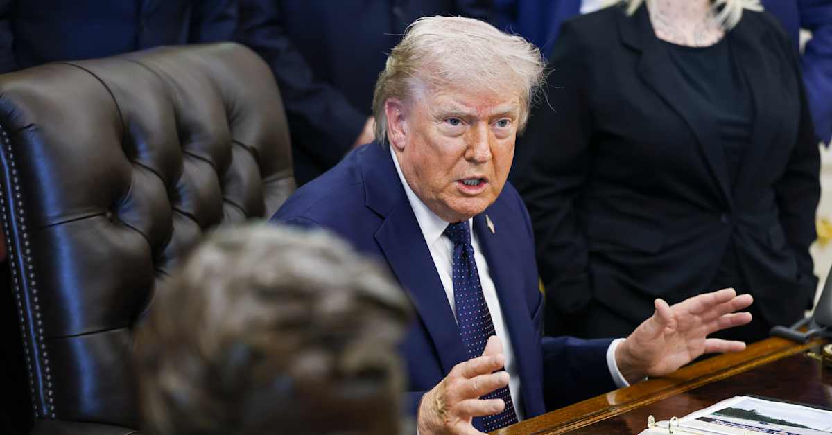 Vastustaja kutsui Trumpia tyhmimmäksi presidentiksi ja haastoi tämän julkiseen väittelyyn