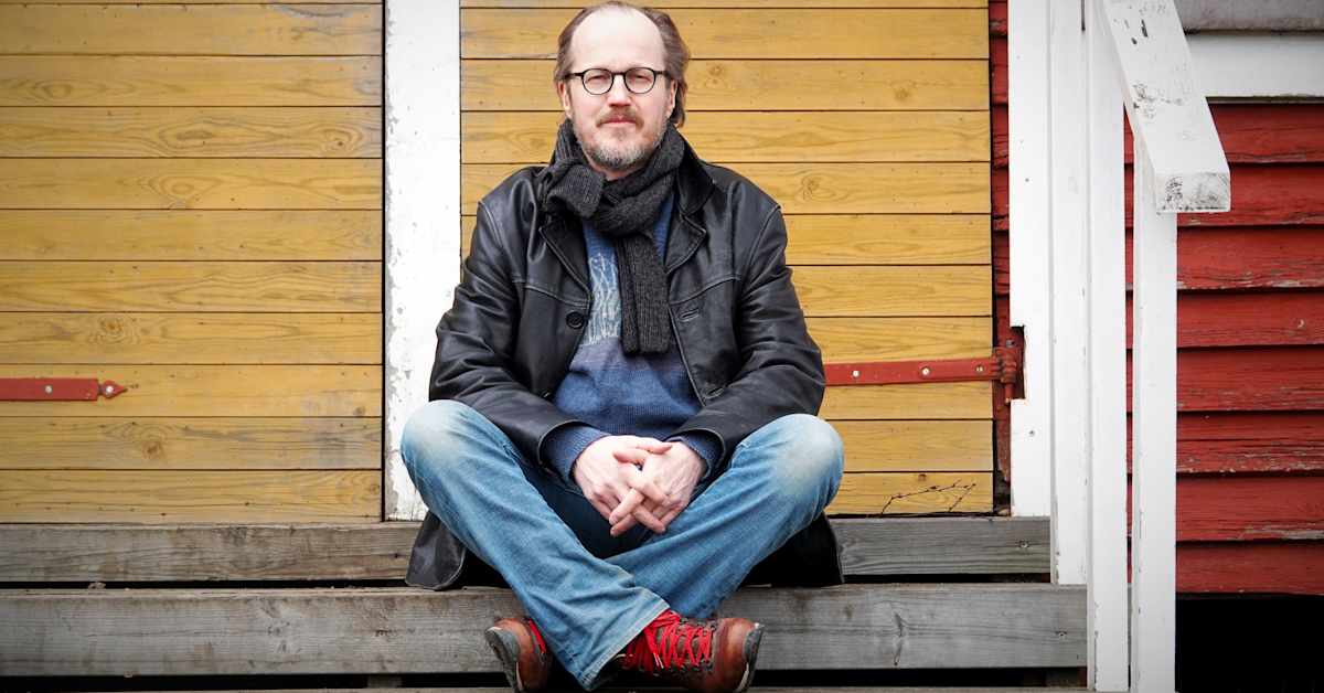 Kapinapappi vihki homoparin, arvosteli kirkkoa ja menetti lopulta työnsä – nyt hän palaa virkaansa