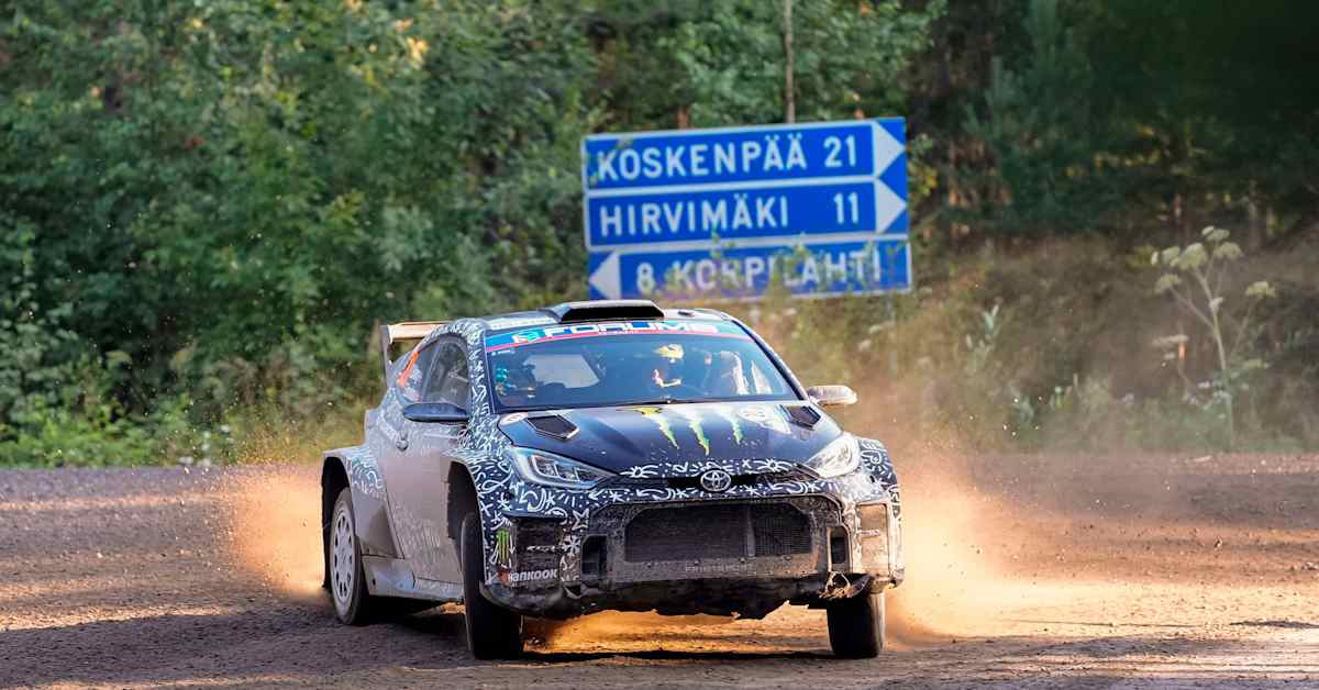 Svensken Oliver Solberg tar Kalle Rovanperäs plats