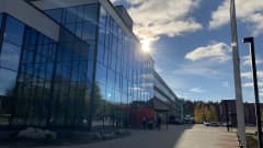 Ulkokuva LUT-yliopiston Lahden kampuksen rakennuksesta. 