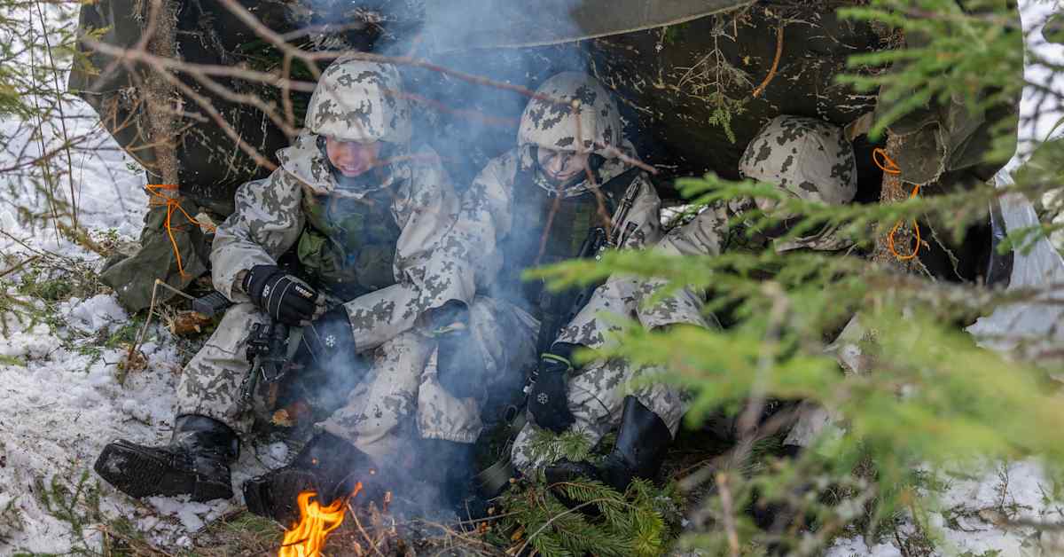 Окоп спасает от дронов – война в Украине изменила практику финских солдат