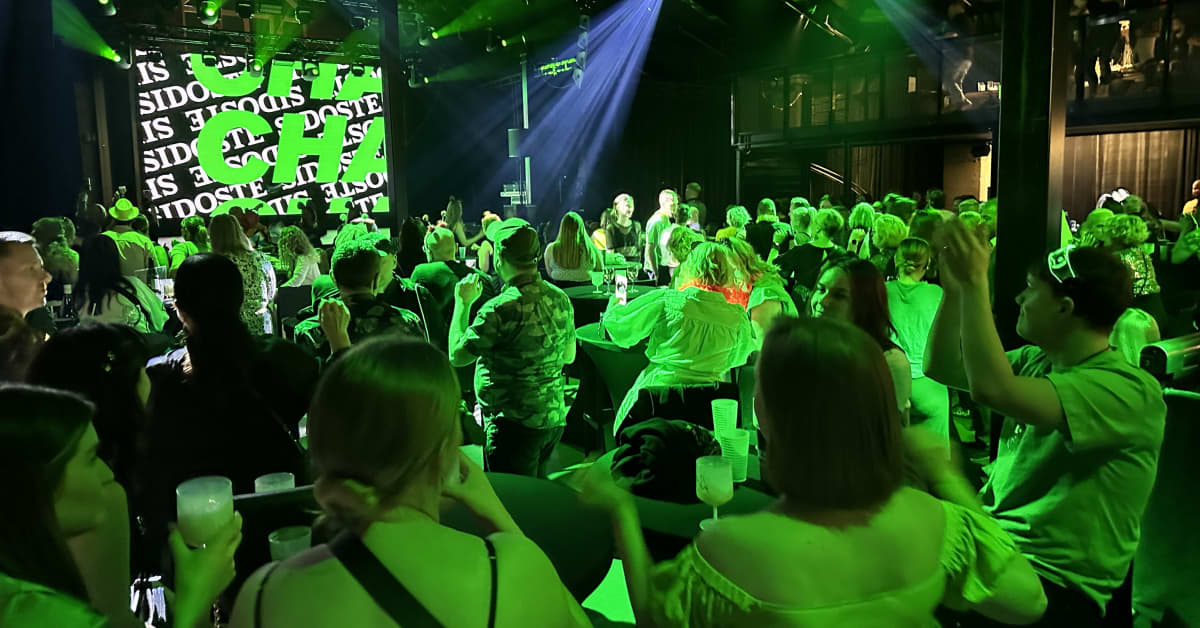 “Käärijänvihreä” – ”зеленый, как Käärijä” – стало словом месяца | Yle ...