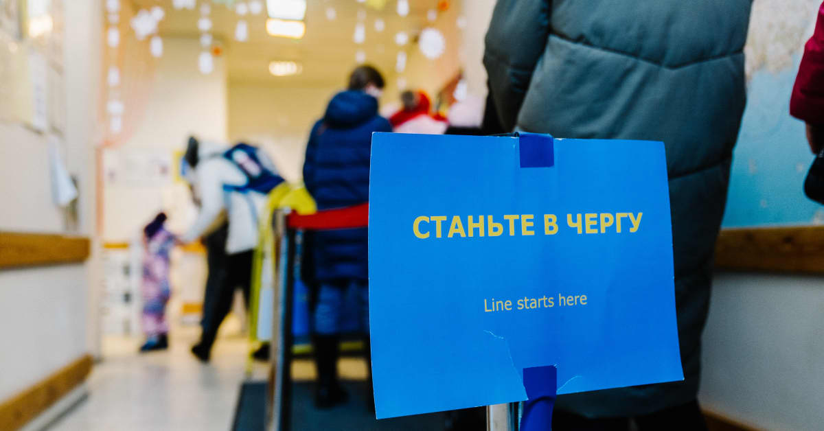 В Финляндию прибыли первые украинские беженцы, перемещенные из Эстонии ...