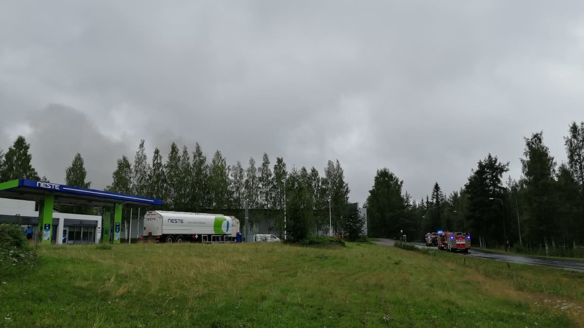 Suomussalmella paloi Kemet Electronics Oy:n teollisuushalli Siikarannantiellä. 