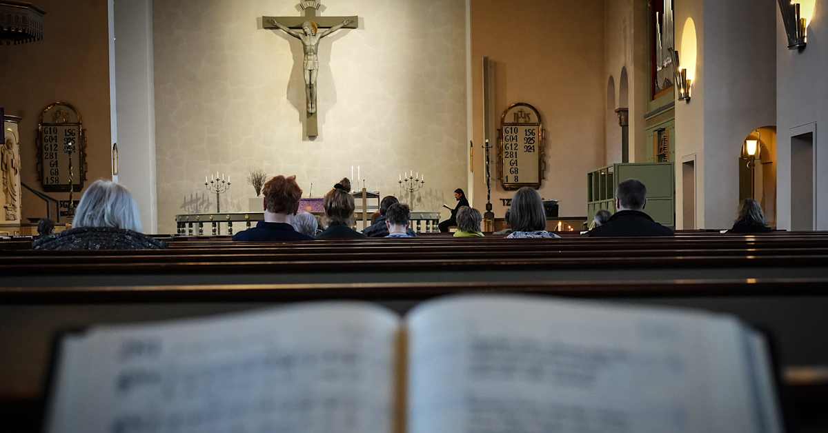 Brutaalia death metalia vai 1600-luvun virsi? Helsingin Paavalinkirkossa veisataan kuolemasta, sodista ja nälästä