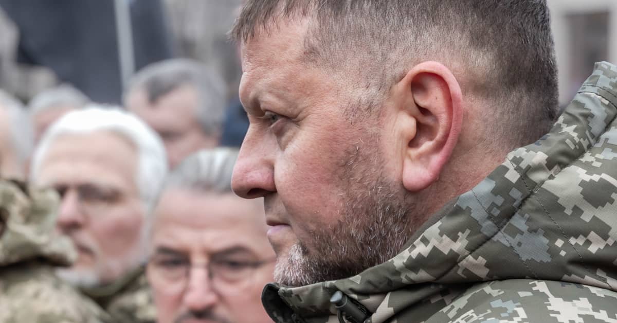 FT: Zelenskyj har beslutat att avskeda militärens befälhavare Valerij ...