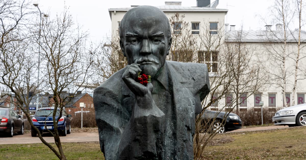 Finland's last Lenin monument removed from streets of southern city