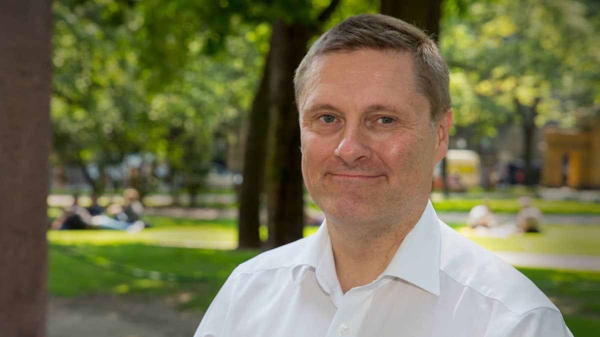 Potrettikuvassa Veronmaksajien keskusliitton toimitusjohtaja, Teemu Lehtinen.