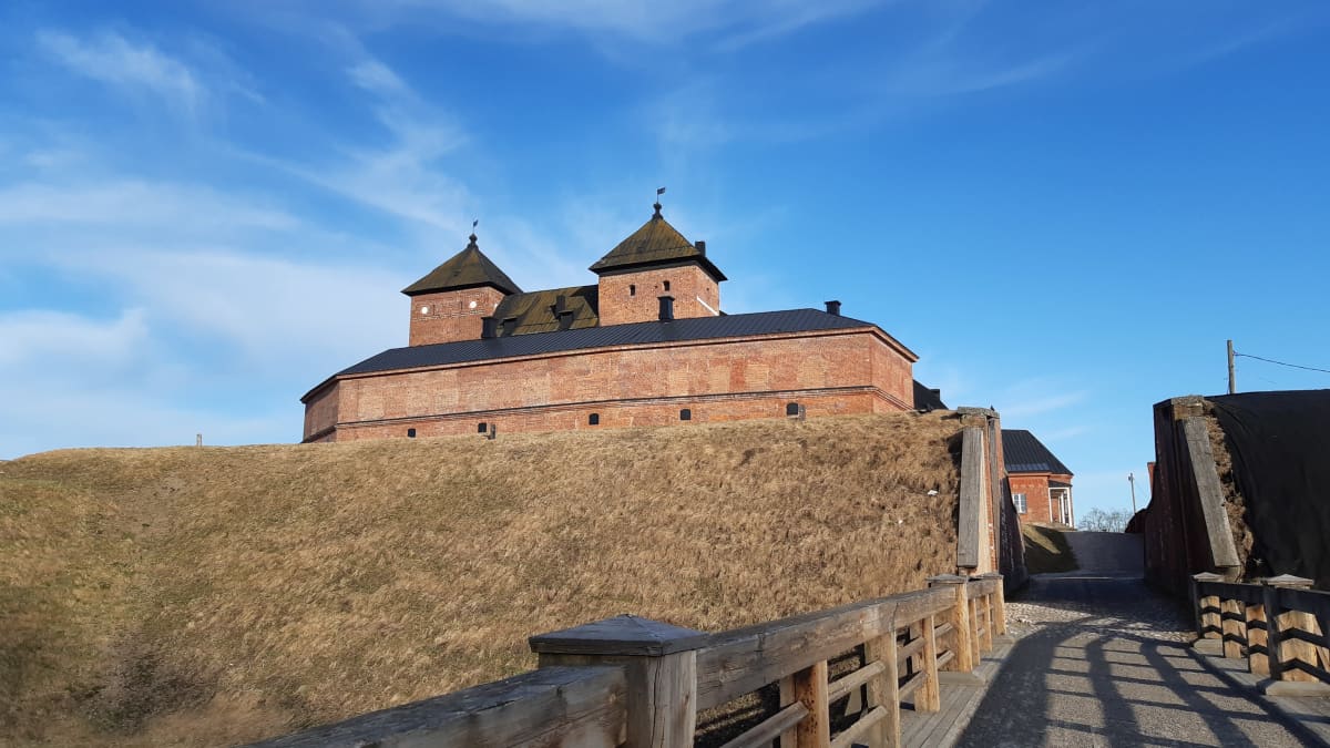 Kanta-Hämeen museot suosittuja – kruununa Hämeen linna | Yle Uutiset