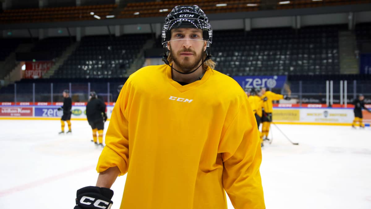 Jääkiekkoilija Samu Markkula toipuu vakavasta syömishäiriöstä.