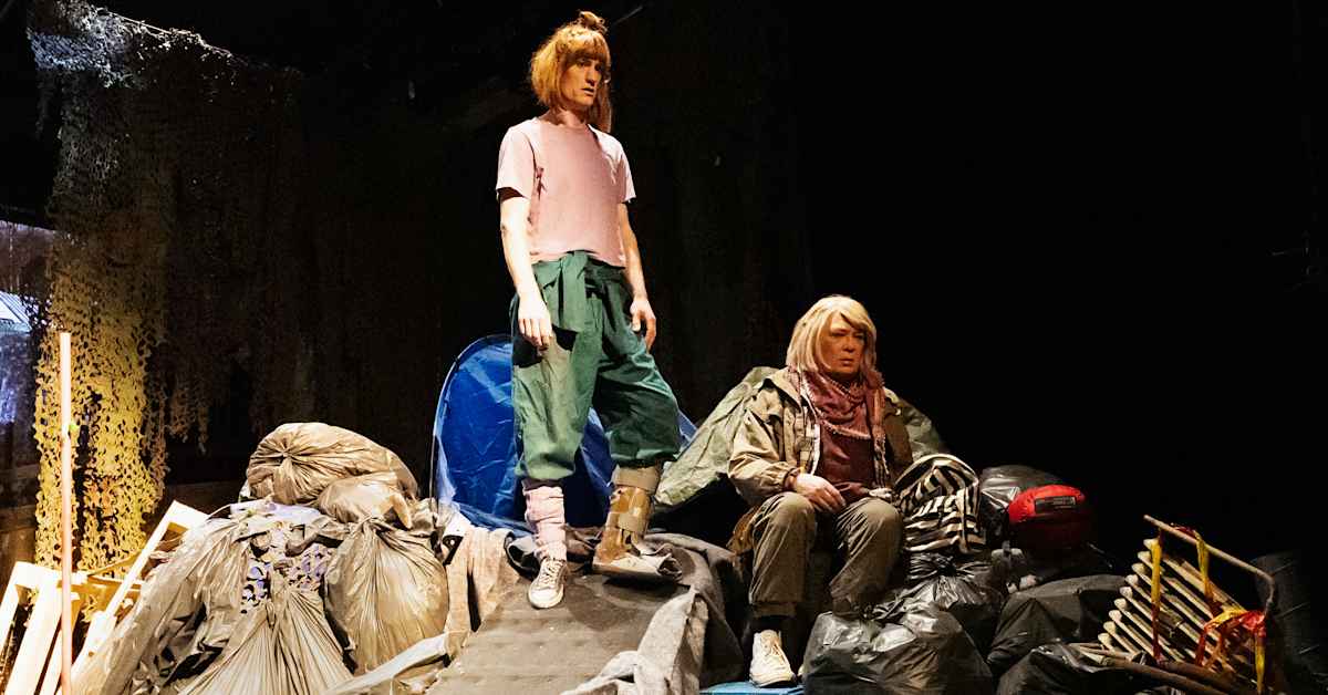 Helsinkiin avattiin uusi teatteri – ohjaaja: ”Katsojien ei tarvitse enää istua Ikean vanhoilla tuoleilla”