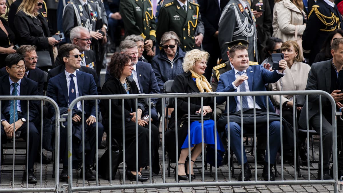 Puolustusvoimain lippujuhlan päivän valtakunnallinen paraati järjestettiin 4. kesäkuuta 2022 Helsingin keskustassa.