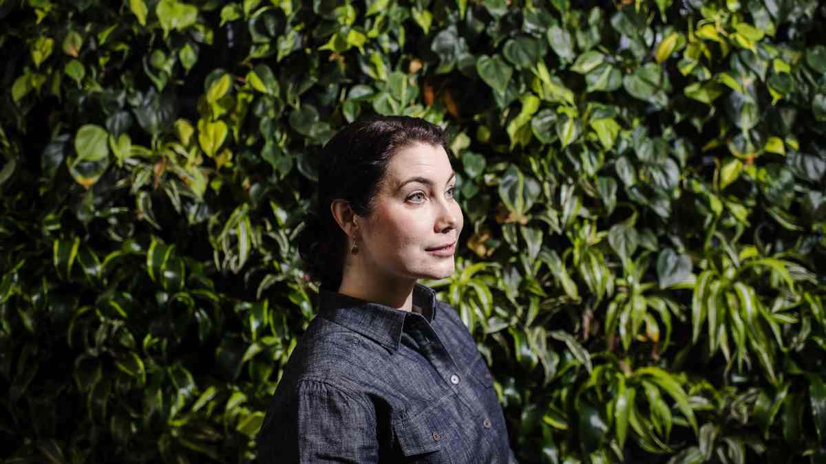 Metsäteollisuus joutuu uudenlaiseen puntariin, kun ministeri Emma Kari