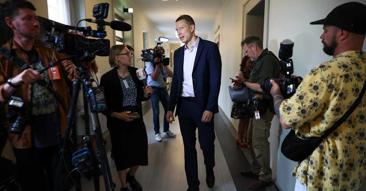 MP takes leave from Parliament, calls health committee “sickest work environment” | Yle News