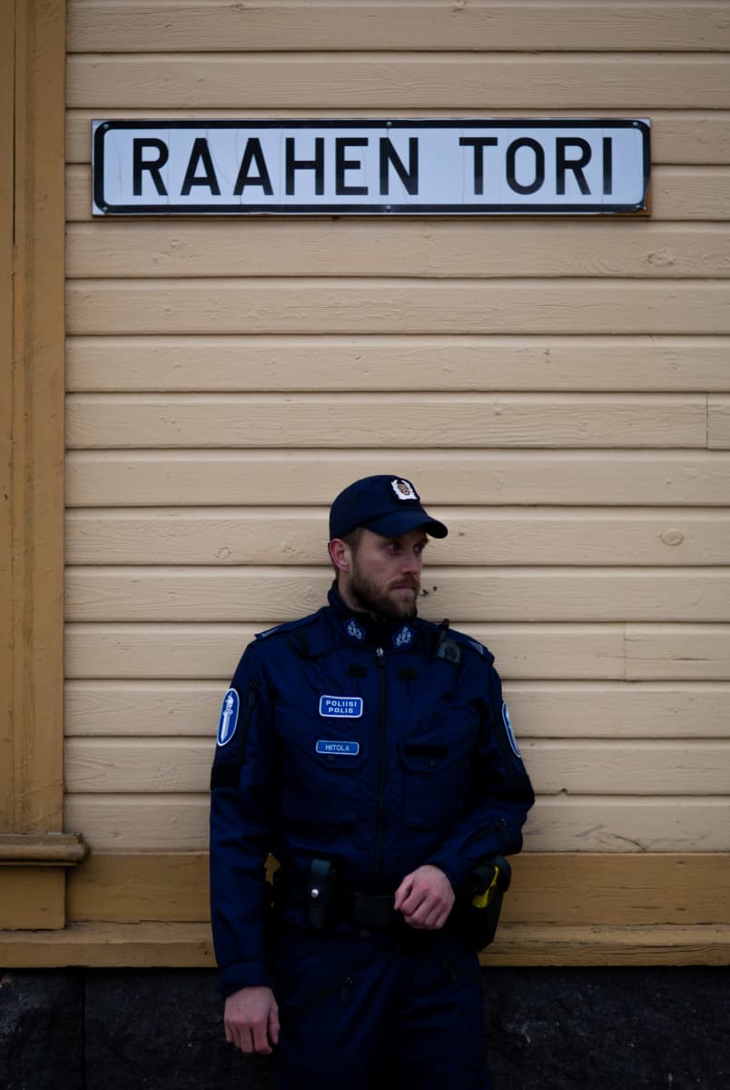 Poliisi Raahen torilla