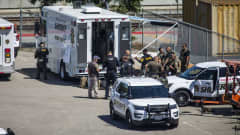 Viranomaiset kerääntyneenä San Josessa tapahtumapaikalla. 