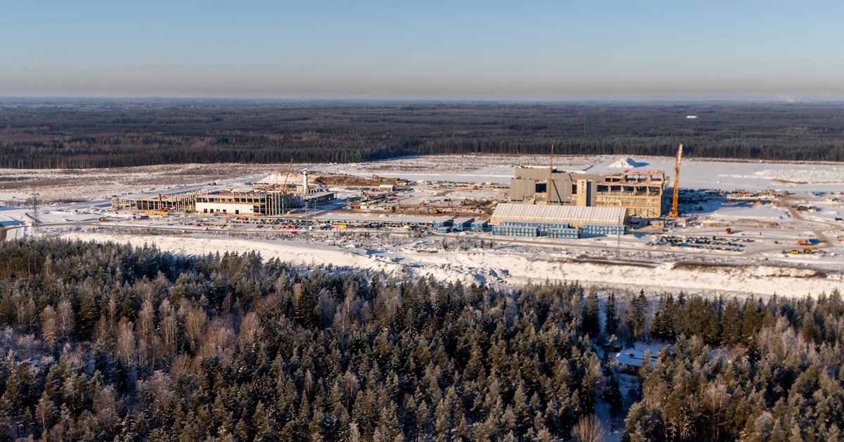 Salamyhkäinen joukko kiinalaisia saapui tehdastyömaalle Suomeen: ”Kävi selväksi, ettei paikallisilla ole tarpeeksi kokemusta”